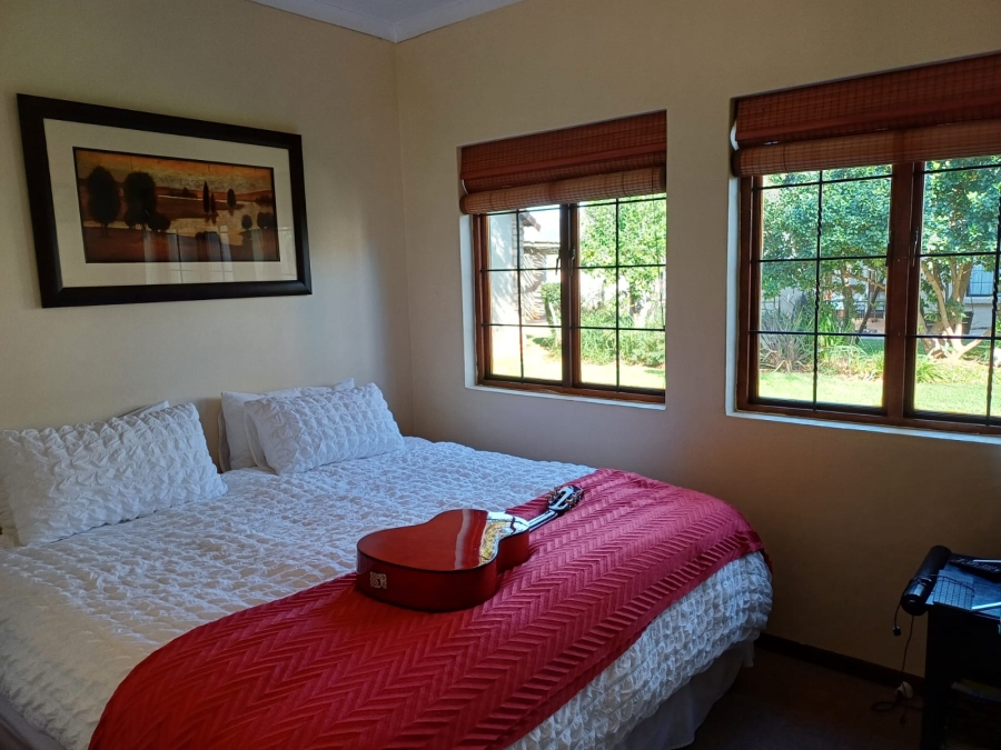 2 Bedroom Property for Sale in The Coves North West